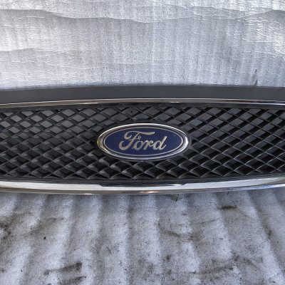 Atrapa grilla Ford Focus C-Max 3M51-R8200-A